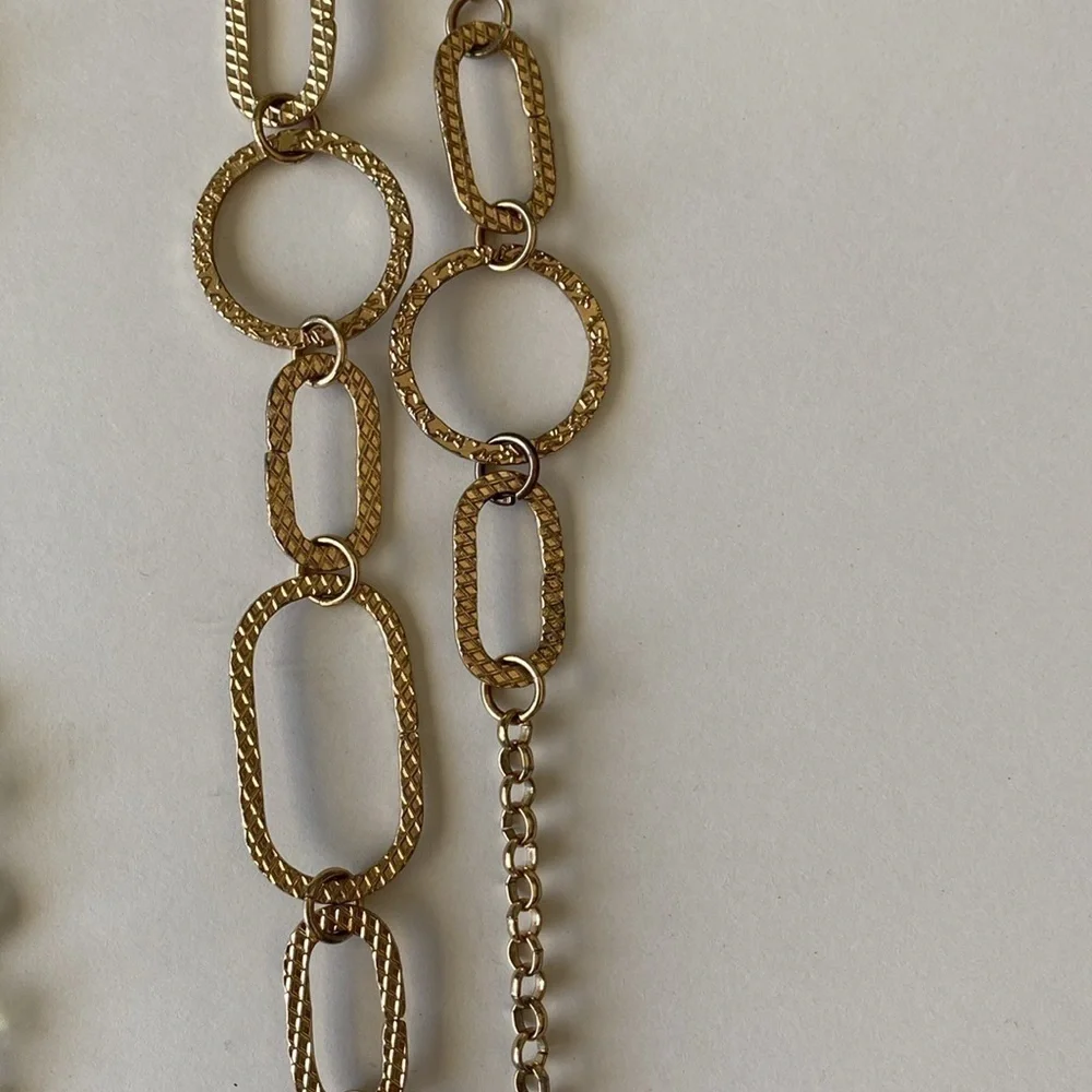 Lot of 4 necklaces costume jewelry beaded glass